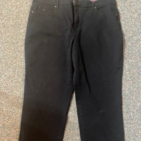 Gloria Vanderbilt Women's Size 22W Black Straight Leg Jeans - Picture 1 of 3